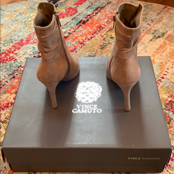 Vince Camuto Kenya peep toe booties - Picture 3 of 6